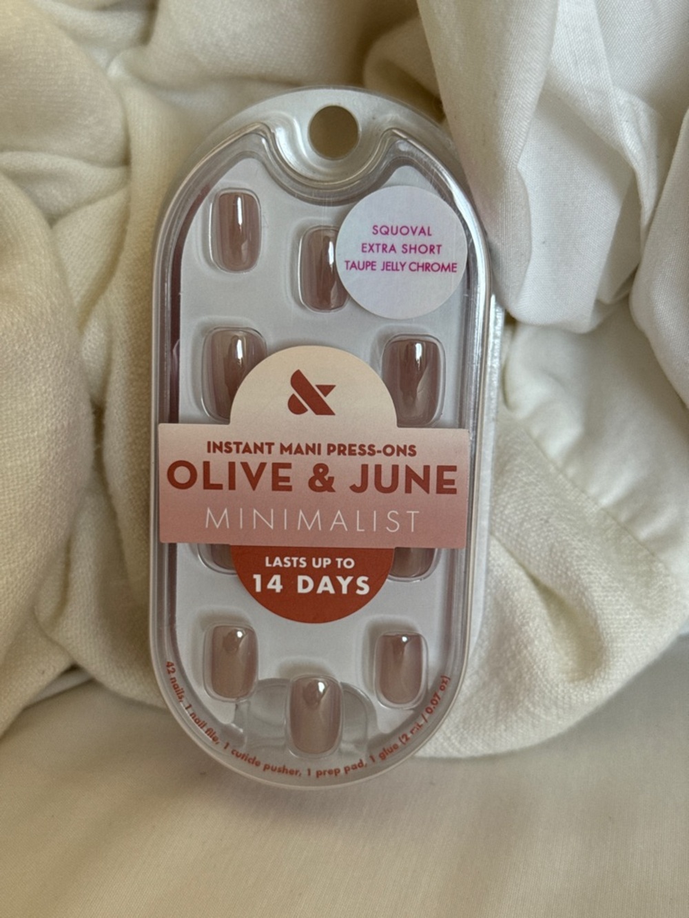 Olive & June Instant Mani Press-Ons Bundle - taupe chrome & lavender shimmer - Picture 4 of 4